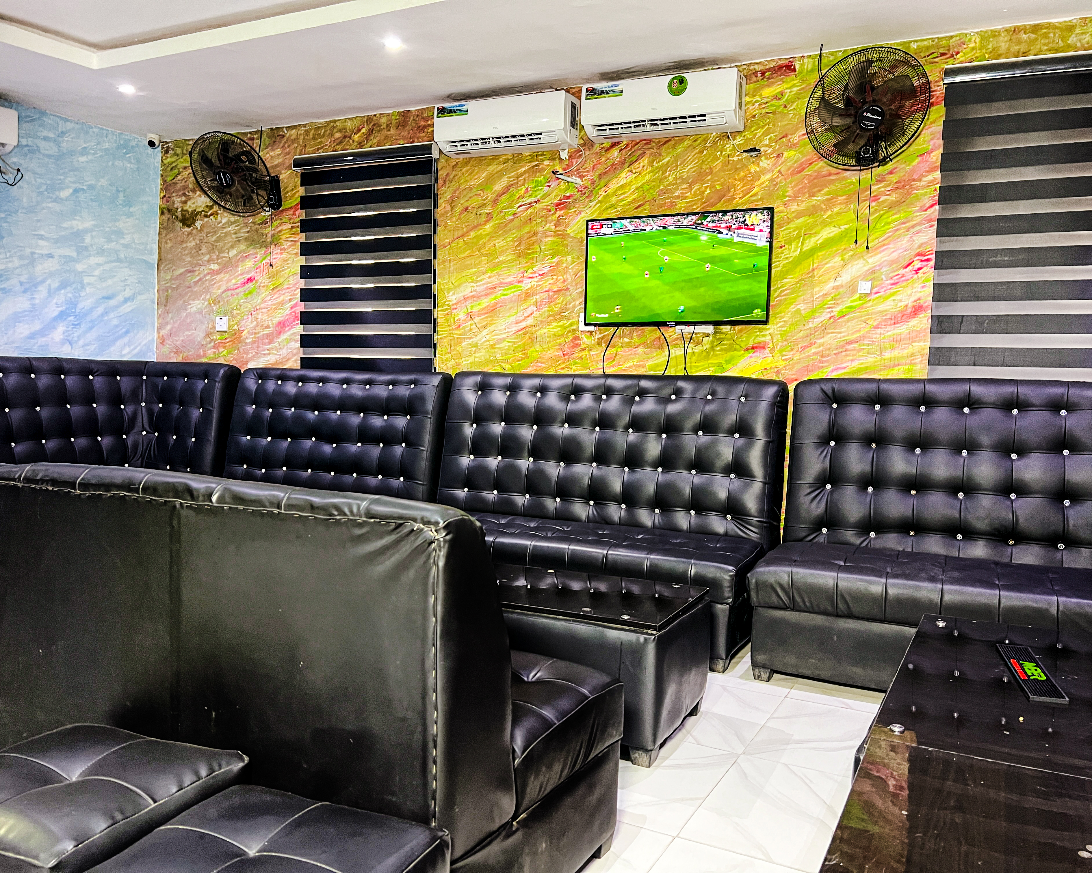 Meeting rooms, workspaces, and corporate facilities