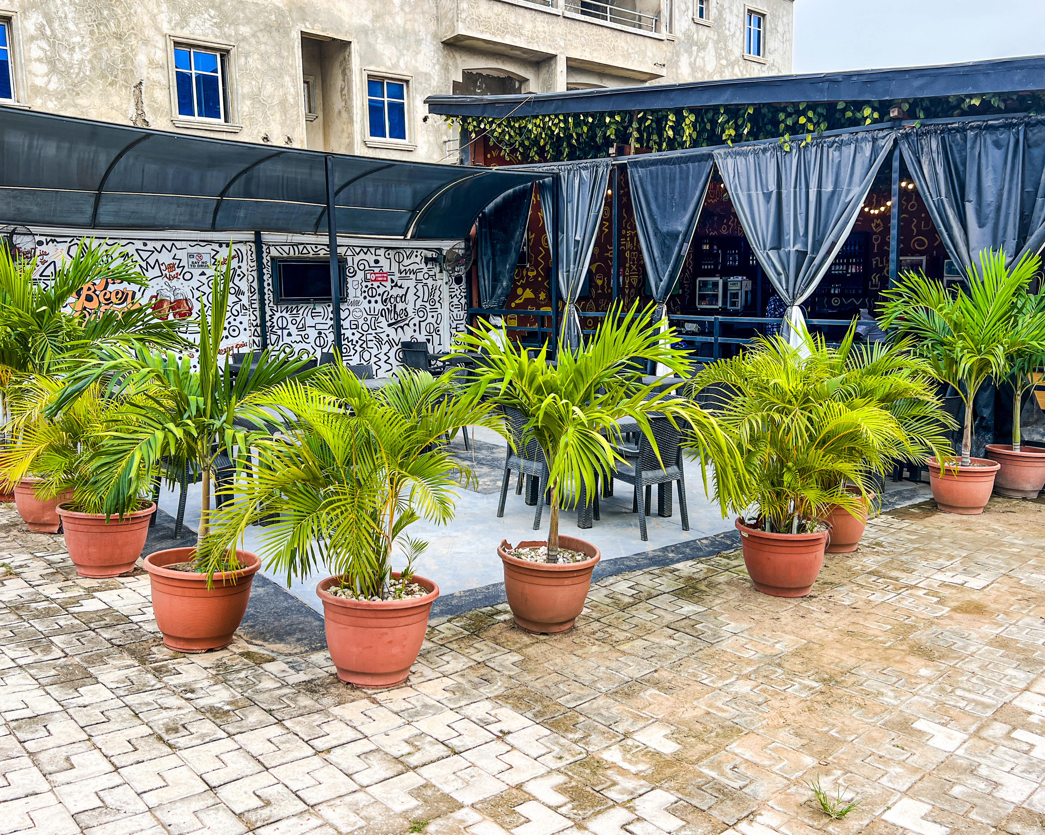 Games, Reception, lounges, and shared spaces